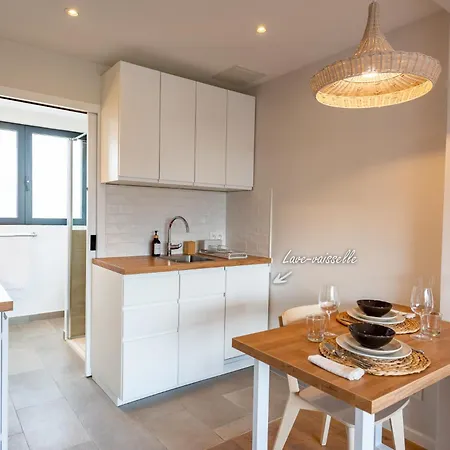 Eiffel Apartment
